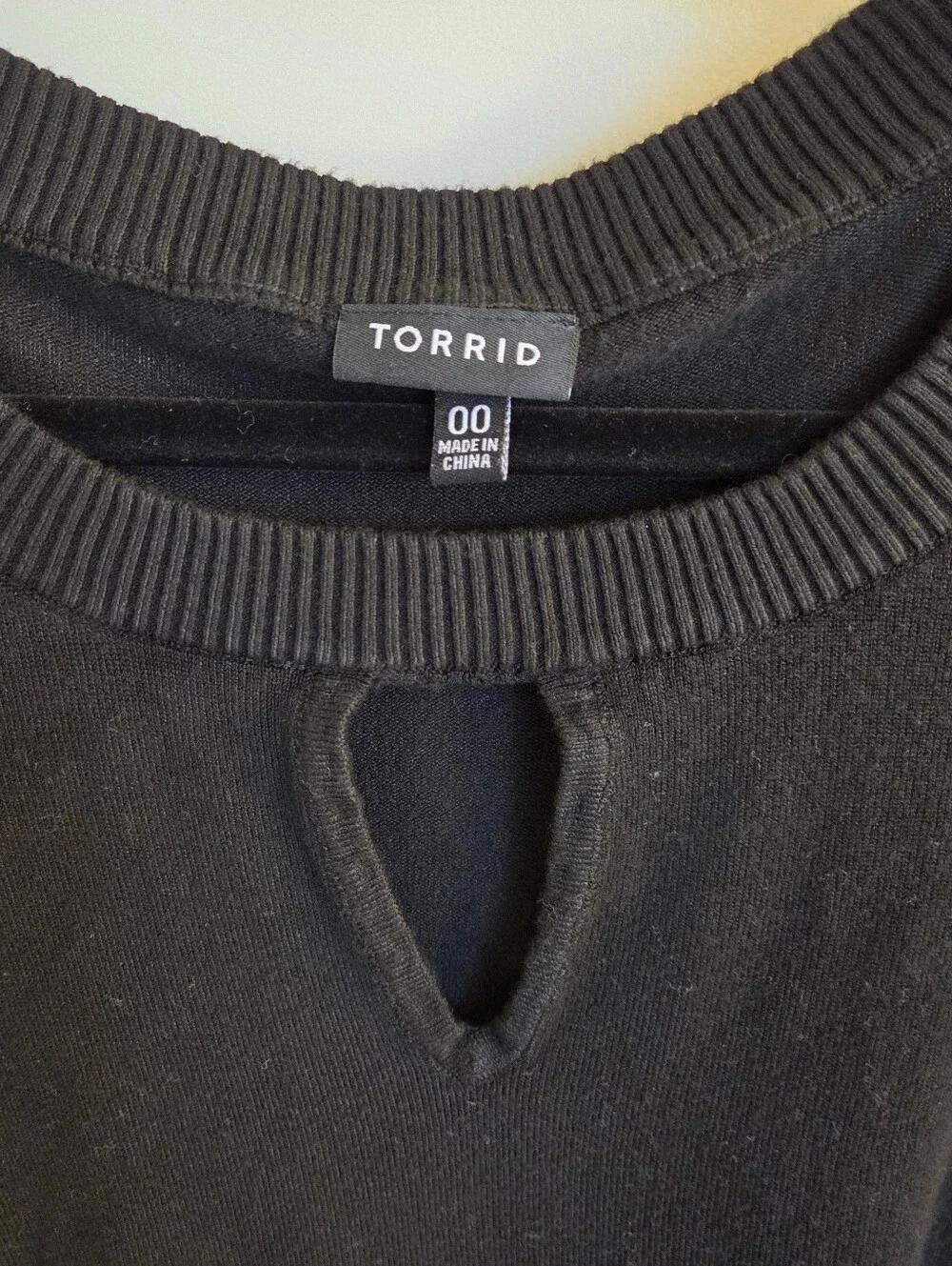 Torrid Black Fine Knit Keyhole Sweater | Size 00 (M/L 10-12)